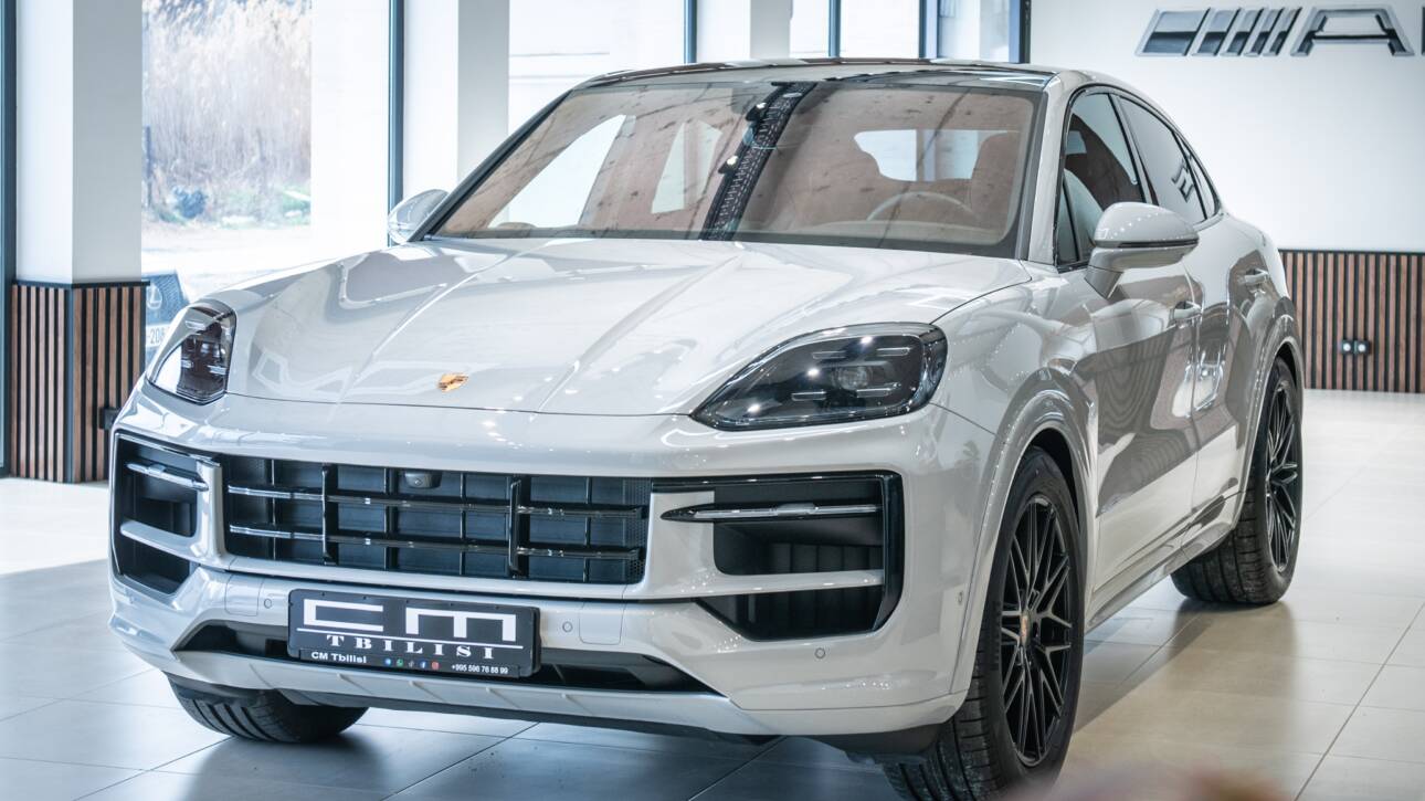 Porsche Cayenne 2025